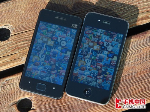 王者的对比 魅族M9 VS iPhone 4