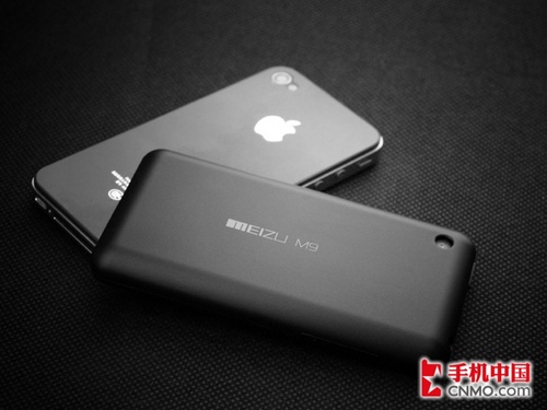 王者的对比 魅族M9 VS iPhone 4