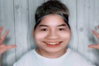 抖音双手控脸特效怎么拍摄 抖音双手控脸拍摄教程